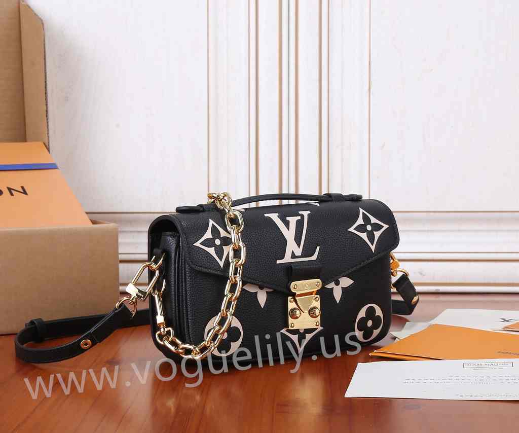 M46596 Pochette Metis East West 21 M46596 Pochette Metis East West 21