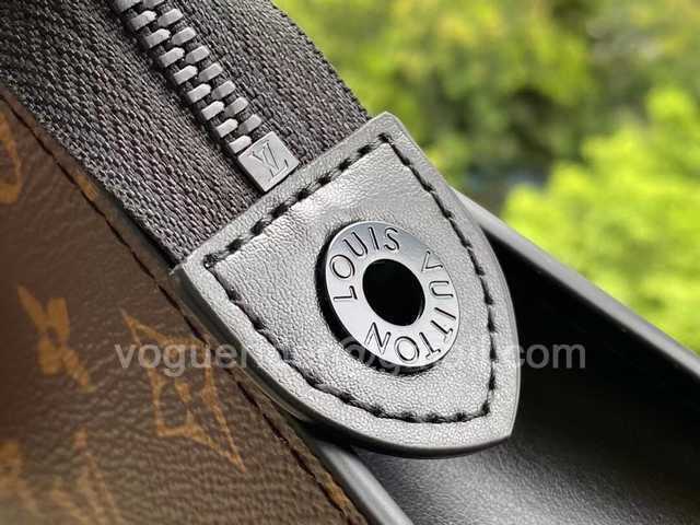 M80792 Pochette Voyage 26 M80792 Pochette Voyage 26