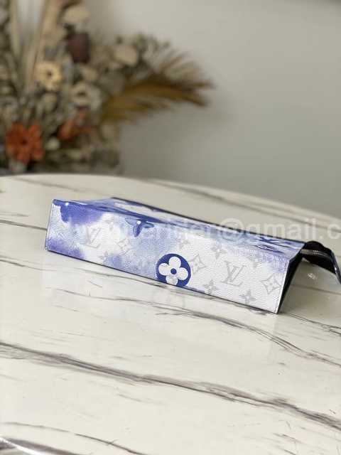 M80460 Pochette Voyage 27 M80460 Pochette Voyage 27
