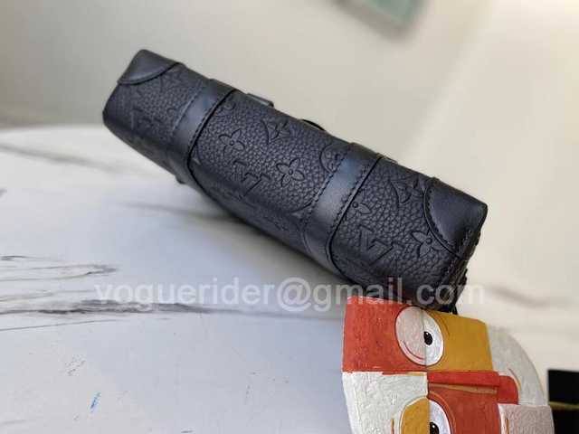 N57726 Trunk 24 N57726 Trunk 24