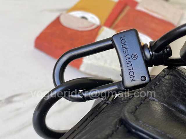 N57726 Trunk 24 N57726 Trunk 24