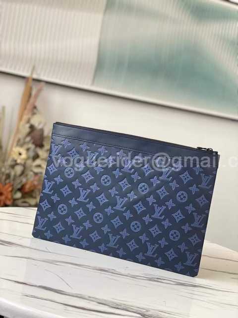 M80425 Discovery Pochette 36 M80425 Discovery Pochette 36