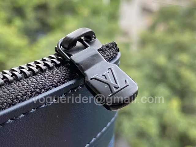 M80425 Discovery Pochette 36 M80425 Discovery Pochette 36