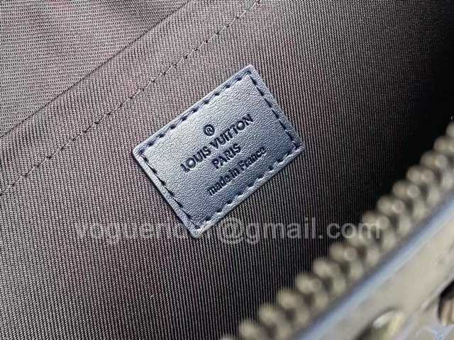 M80425 Discovery Pochette 36 M80425 Discovery Pochette 36