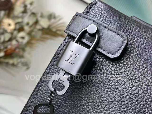 M57308 Aerogram Tote 36 M57308 Aerogram Tote 36