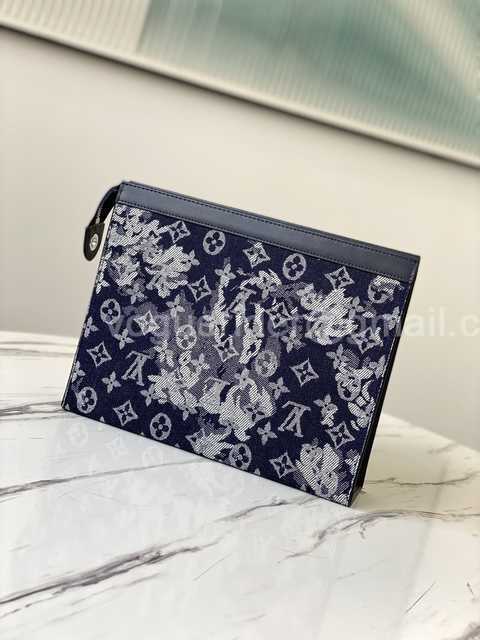 M80034 Pochette Voyage 27 M80034 Pochette Voyage 27