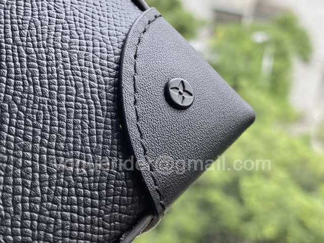 M30583 Pochette Voyage Steamer 28 M30583 Pochette Voyage Steamer 28