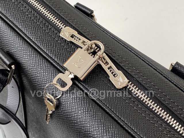 M30365 Porte Documents Voyage 35 M30365 Porte Documents Voyage 35