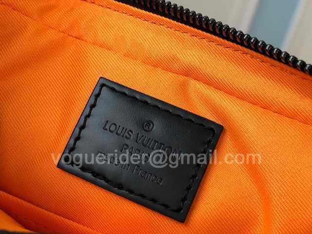 M43918 Messenger 28 M43918 Messenger 28