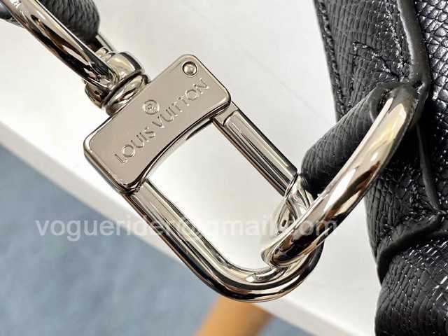 M33433 Anton Tote 37 M33433 Anton Tote 37