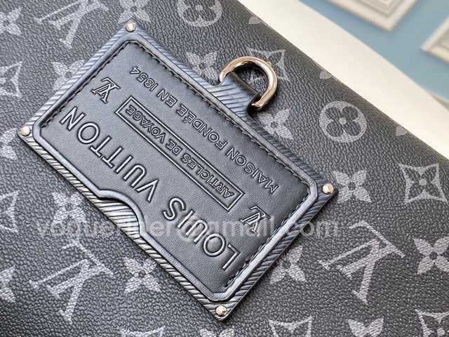M45216 Besace Zippee 35 M45216 Besace Zippee 35