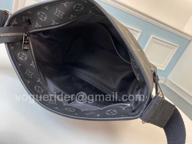 M45216 Besace Zippee 35 M45216 Besace Zippee 35