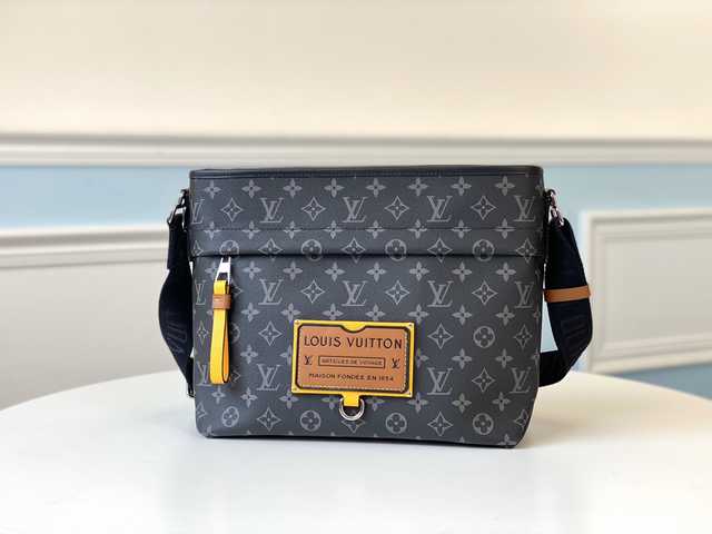 M45214 Besace Zippee 35