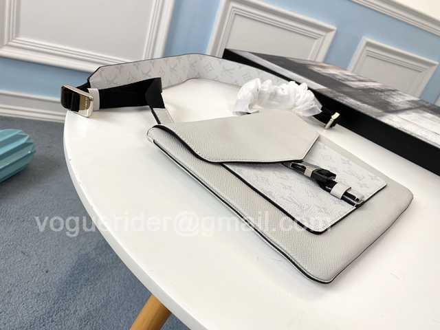 M30411 Outdoor Flap 28