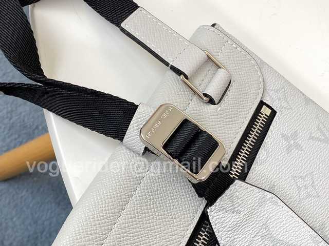 M30411 Outdoor Flap 28