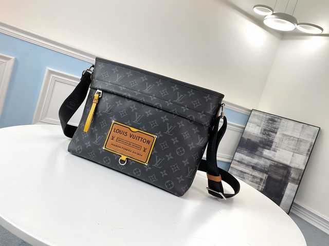 M48219 Besace Zippee 30 Gaston Labels