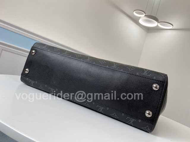 M44733 Grand Sac 42 M44733 Grand Sac 42