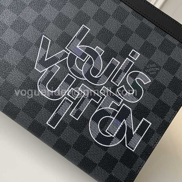 M41696 Pochette Voyage 26