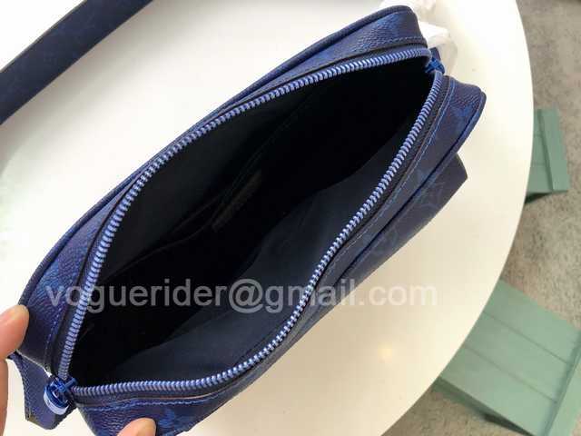 M43829 Messenger 25 M43829 Messenger 25