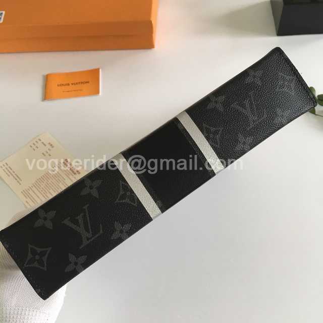 M64440 Pochette Voyage 26