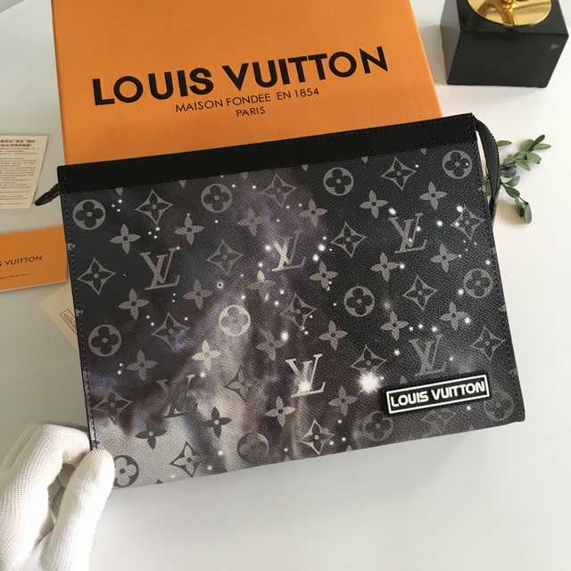 M44448 Pochette Voyage 26