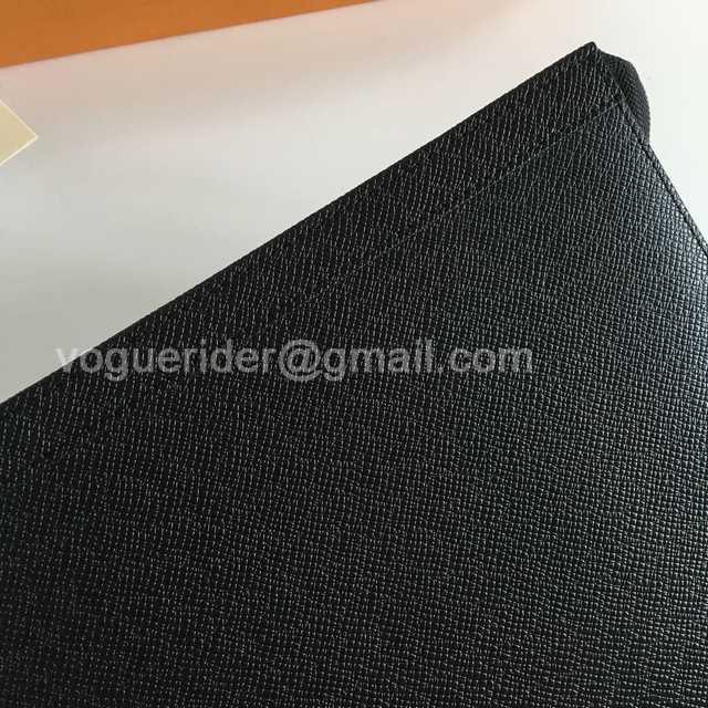 M30675 Pochette Voyage 26