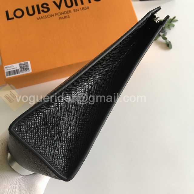 M30675 Pochette Voyage 26