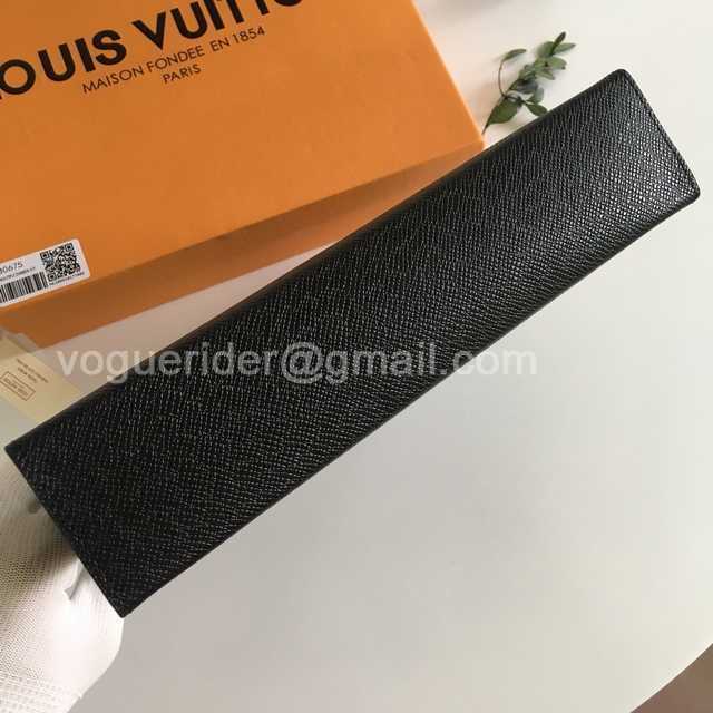 M30675 Pochette Voyage 26
