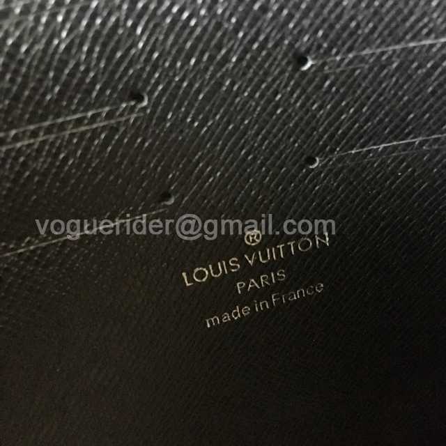 M30675 Pochette Voyage 26