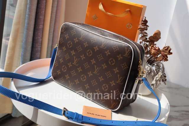 M85141 NBA Nil Messenger 30