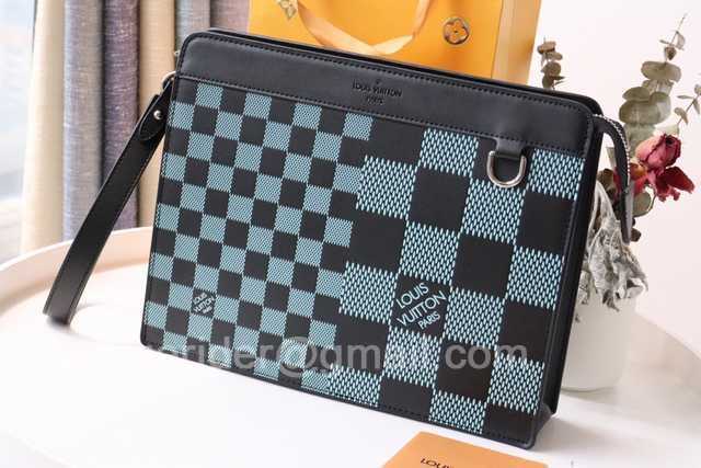 N60448 Standing 27 N60448 Standing 27