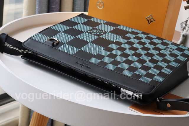 N60448 Standing 27 N60448 Standing 27