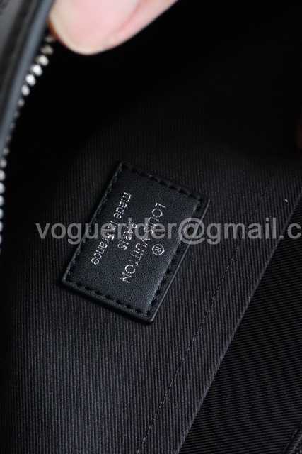 N60448 Standing 27 N60448 Standing 27