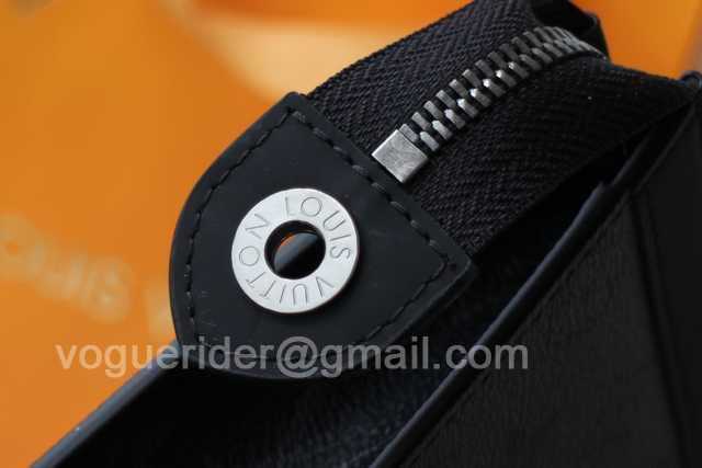 M61692 Pochette Voyage 26