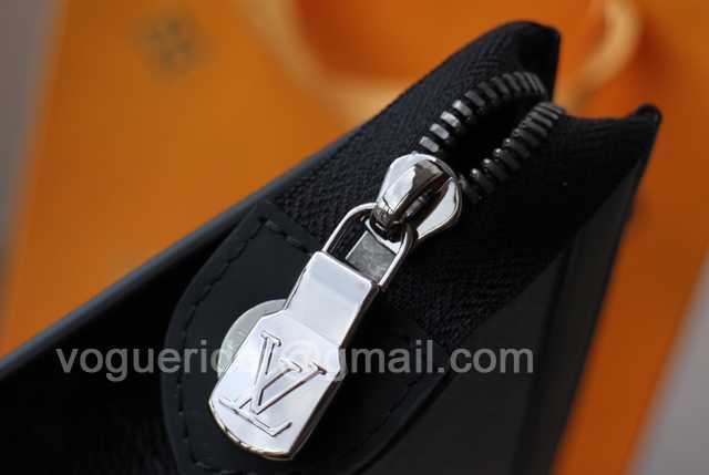 M61692 Pochette Voyage 26