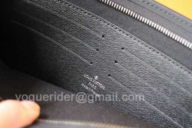 M61692 Pochette Voyage 26