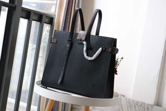 M30725 41 Black
