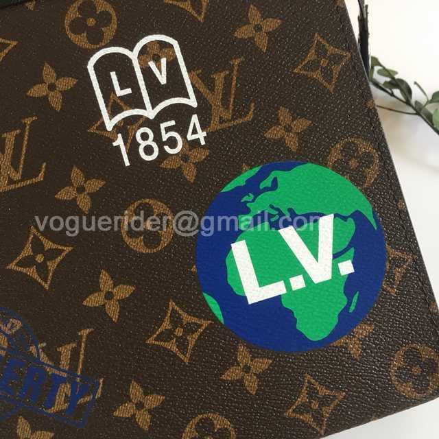 M61692 Pochette Voyage 1854 M61692 Pochette Voyage 1854