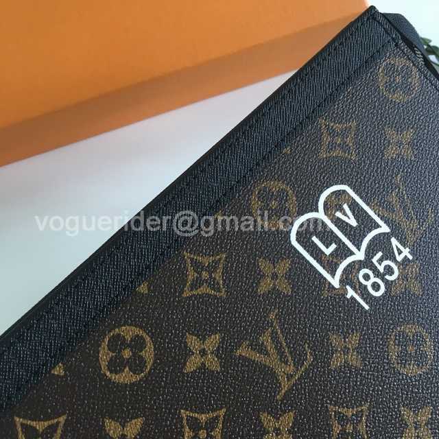 M61692 Pochette Voyage 1854 M61692 Pochette Voyage 1854