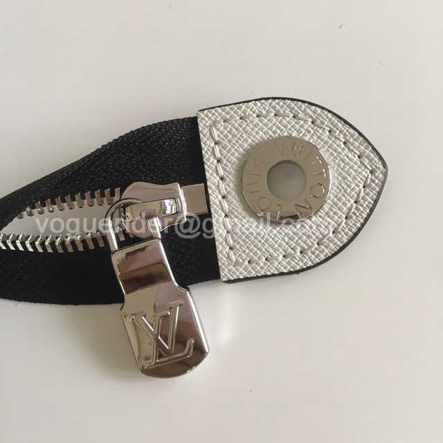 M61692 Pochette Voyage 1854