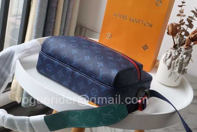 M43843 Messenger 22 M43843 Messenger 22