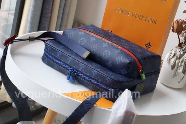 M43843 Messenger 22 M43843 Messenger 22