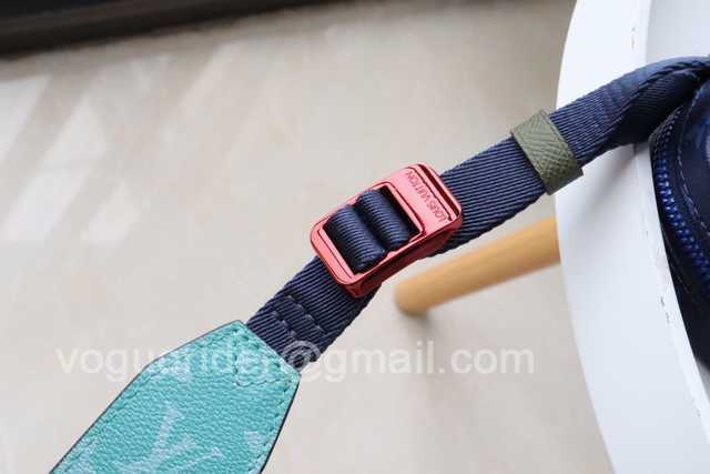 M43843 Messenger 22 M43843 Messenger 22