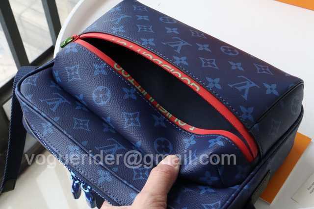 M43843 Messenger 22 M43843 Messenger 22