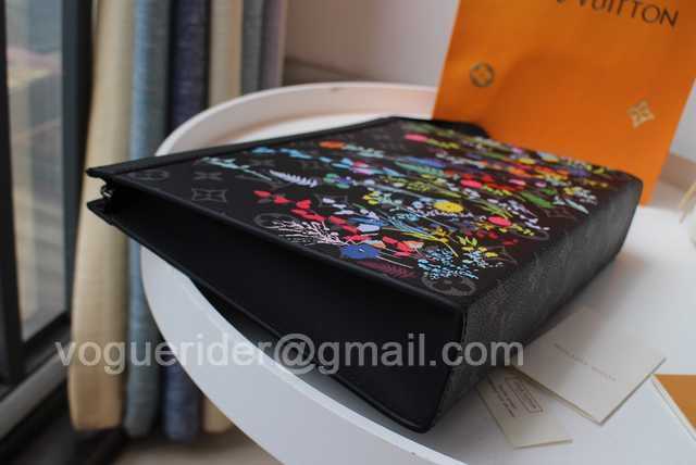 M61692 Pochette Voyage 26