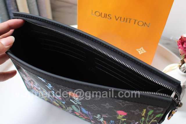 M61692 Pochette Voyage 26