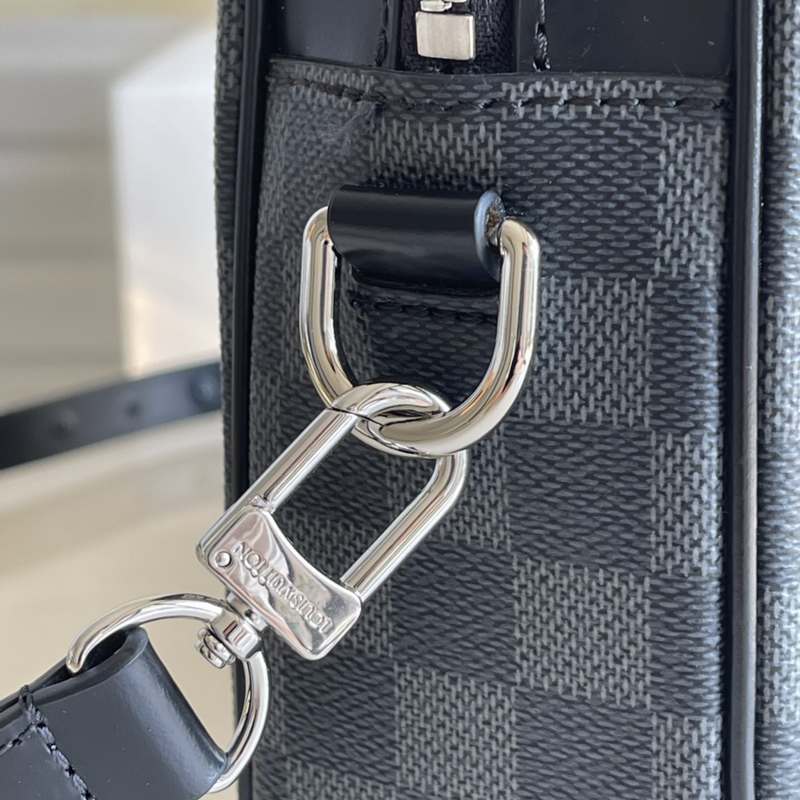 N50200 Porte Documents Briefcase 40