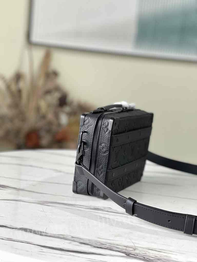 M59163 Handle Soft Trunk 21