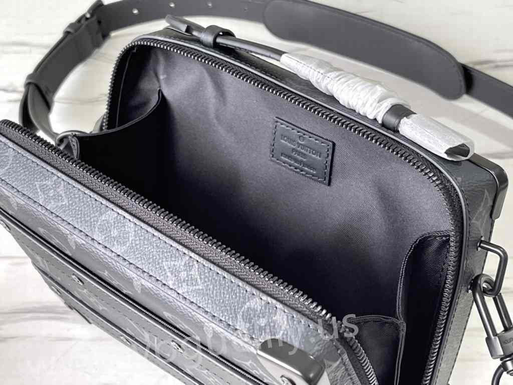 M45935 Handle Soft Trunk 21