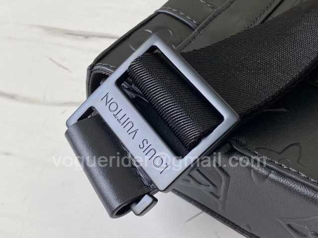 M57952 Trunk 20 M57952 Trunk 20